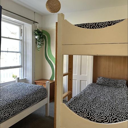 The Grapevine Hostel 丁格尔 外观 照片